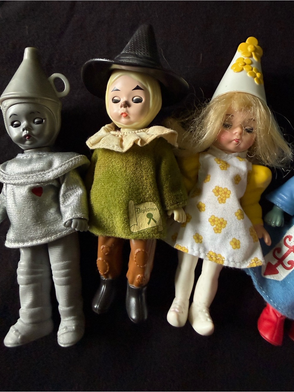 McDonald’s Wizard of Oz Madame Alexander Mini Dolls - Picture 2 of 3